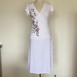Romeo & Juliet Couture knit drop waist dress, flower detail, marked L but fits S